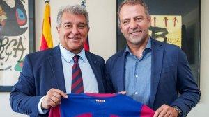 Presiden-Joan-Laporta-dan-Pelatih-Barcelona-Hansi-Flick.jpg