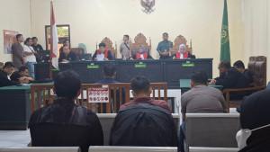 SIDANG-PUTUSAN-Suasana-ruang-sidang-Pengadilan-Negeri-Sengeti.jpg