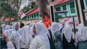 SMA-6-Kerinci-Jambi-Lumpuh-Usai-Demo.jpg
