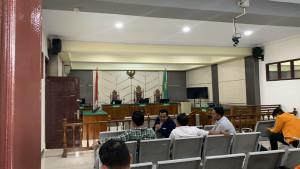 Sidang-Kasus-Korupsi-PT-PAL-Dilanjutkan-Pekan-Depan-Terdakwa-Bungkam.jpg
