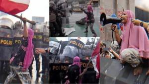 Sosok-perempuan-berjilbab-pink-yang-viral-saat-aksi-demonstrasi.jpg