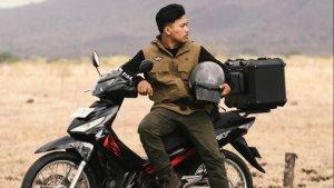 Viral-Pemuda-Asal-Jambi-Naik-Motor-Supra-X-dari-Jambi-ke-Lombok-selama-2-Bulan.jpg