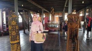 berbelanja-sambil-berwisata-di-balai-kerajinan-selaras-pinang-masak.jpg