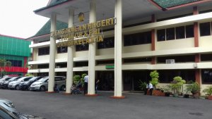gedung-pengadilan-negeri-jambi_20180206_142055.jpg
