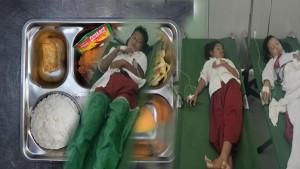 keracunan-setelah-menyantap-menu-Program-Makan-Bergizi-Gratis.jpg