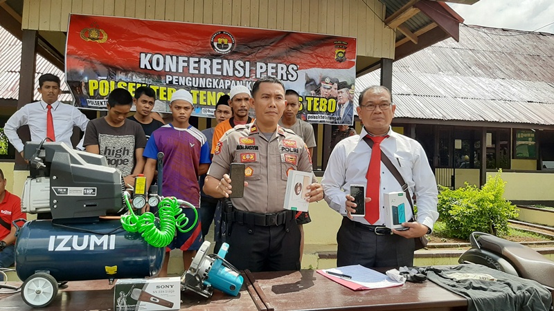 01032020_pelaku-pengeroyokan-security-baju-orange-ditangkap-polisi.jpg