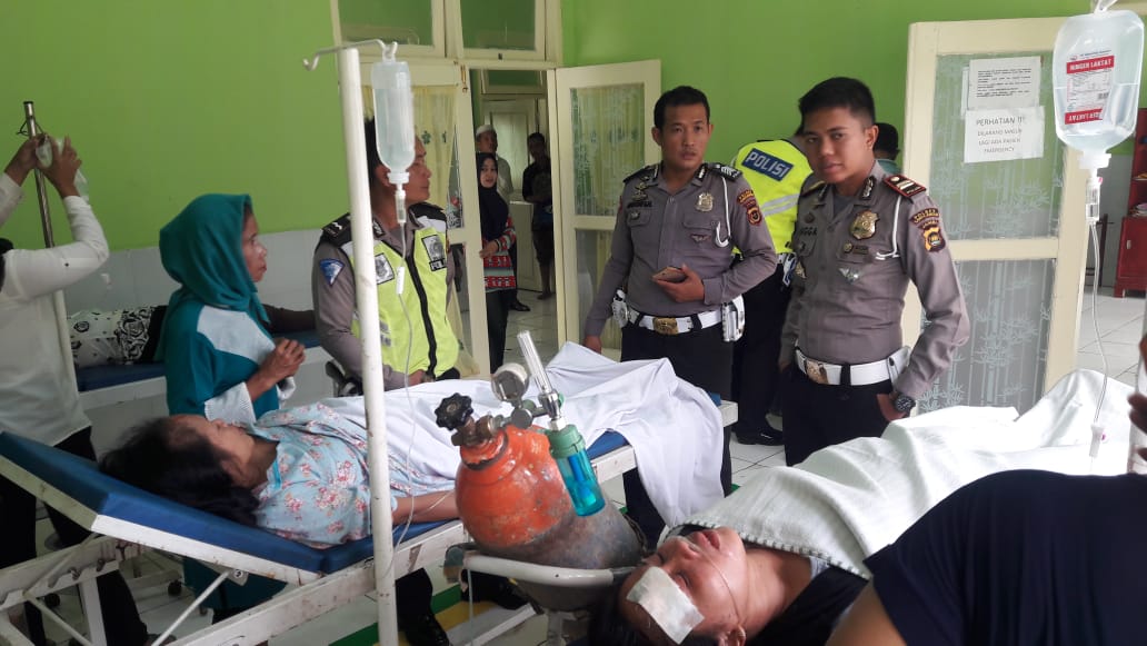 Lakalantas di Jalan Lintas Sarolangun-Tembesi Libatkan 3 Kendaraan, 10 Korban Alami Luka