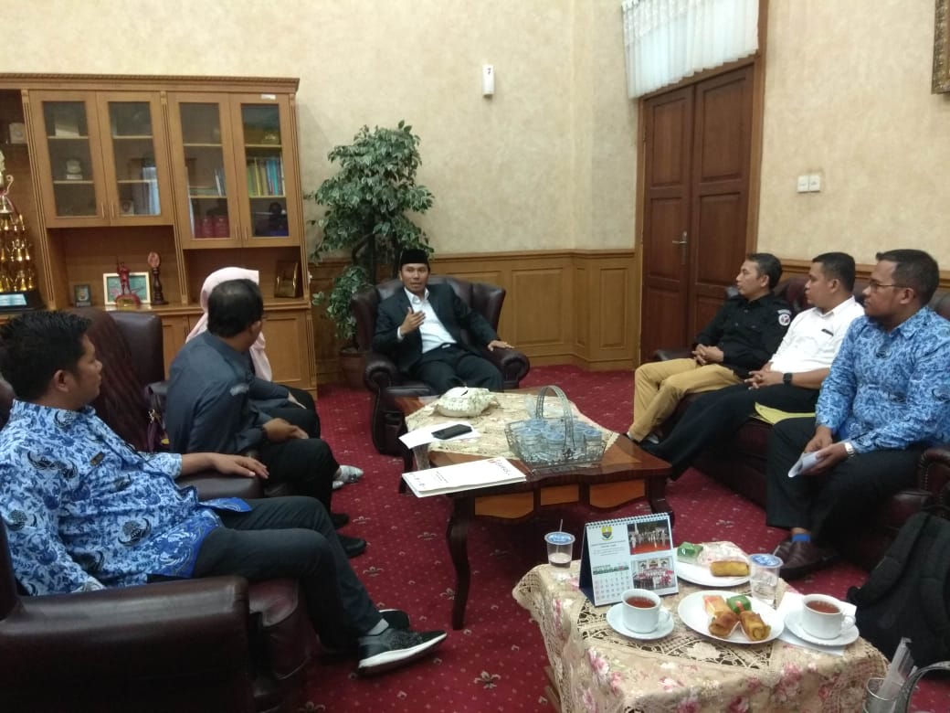 Bawaslu Adukan Nasib Pengawasan Pemilukada ke DPRD Jambi