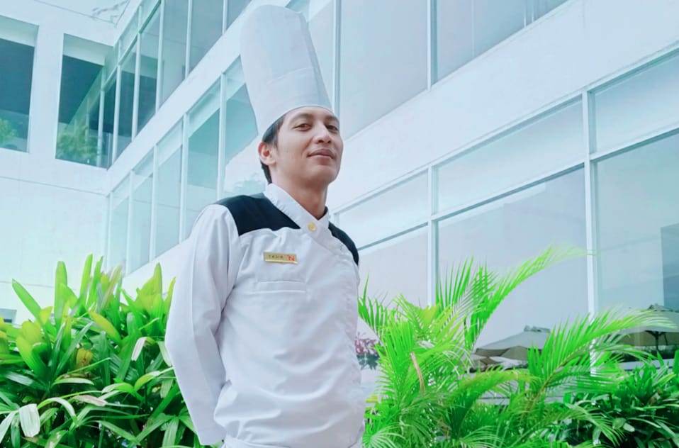 Tak Cuma Jadi Chef di Hotel Ternama, Ricky Juga Seorang Vlogger