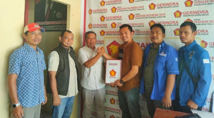 Pendaftaran Cabup Sarolangun, M Fauzi dan Aang Purnama Ambil Formulir Cakada di DPC Gerindra