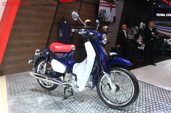 Dibandrol Setara Motor 250 CC, Begini Spesifikasi Motor Honda Super CubC125