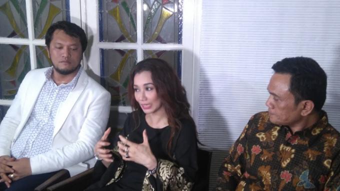 Diamankan Polisi Karena Narkoba, Ini Profile Reza Artamevia Mantan Istri Mendiang Adji Massaid