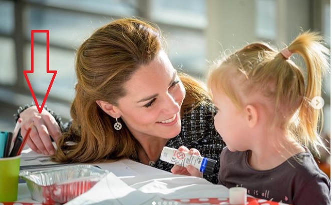 Diam-diam Cincin Pertunangan