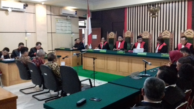 04042018_terdakwa-ott_tuntutan_20180404_180426.jpg