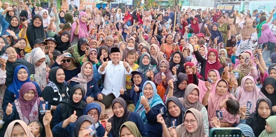 Emak-emak dari Lingkar Selatan Kompak Mendukung H Abdul Rahman Menjadi Wali Kota Jambi 2024-2029