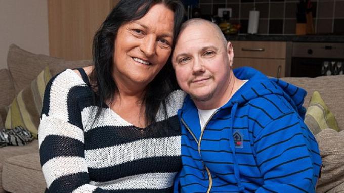 Setelah 10 tahun Menikah, Pria Ini Tak Tahu Jika Istrinya Adalah Lelaki. 'Onderdilnya' Tak dioperasi