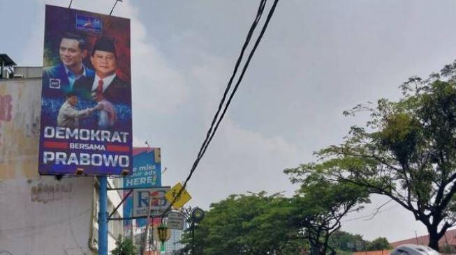 Demokrat Pasang Baliho Dukung Prabowo Subianto Tanpa Foto Gibran, Berharap Tak Jadi Polemik