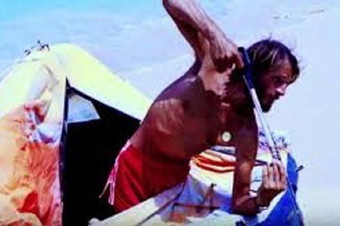 76 Hari Terombang-ambing Sendirian di Atlantik, Ini Kisah Callahan yang Kepribadiannya Terpecah Dua