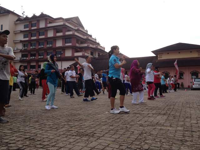 Seratusan Peserta Ikut Senam Jantung Vaganza