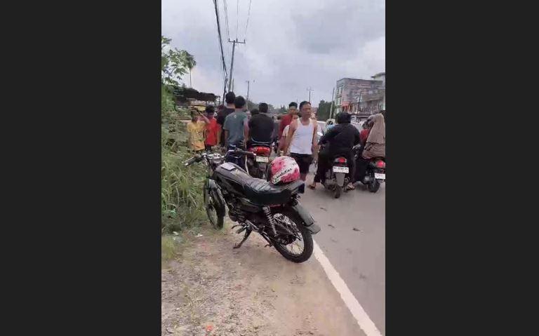 Kecelakaan di Jalan Buper Tangkit Muaro Jambi, Pengendara Motor Tewas di Lokasi - Tribunjambi.com