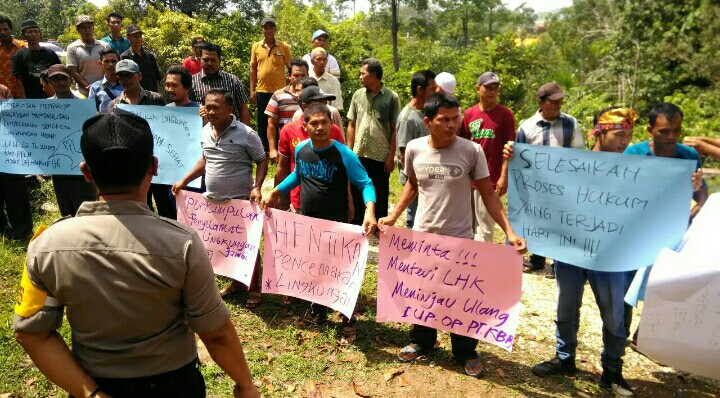 DLH Sarolangun dan Provinsi Ikut Digugat Warga