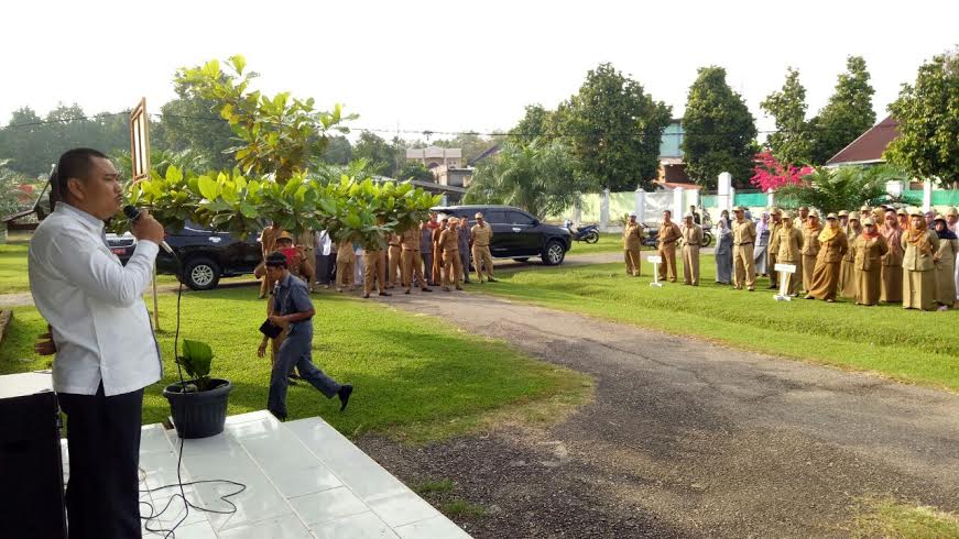 Sidak ke SKPD, Bupati Mashuri Minta yang Izin tak Jelas Absennya Dicoret