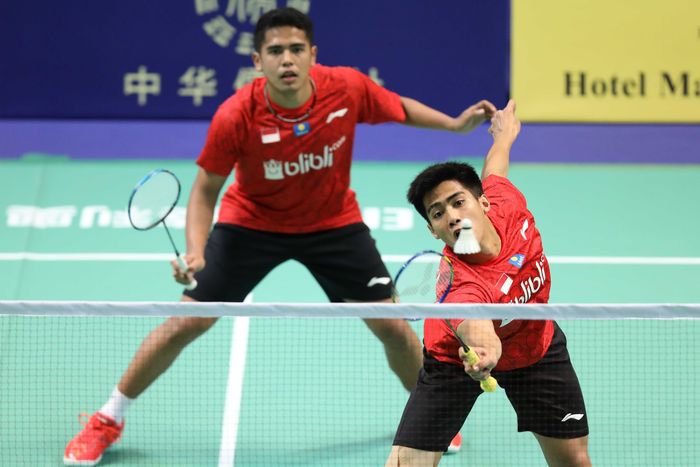 11092019_badminton.jpg