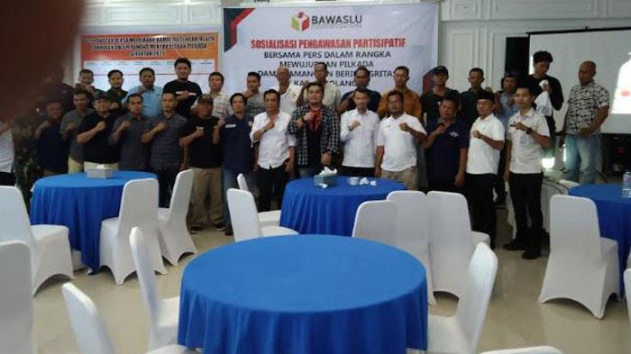Wujudkan Pilkada Serentak Damai, Bawaslu Sarolangun Ajak Pers Tangkal Berita Hoax