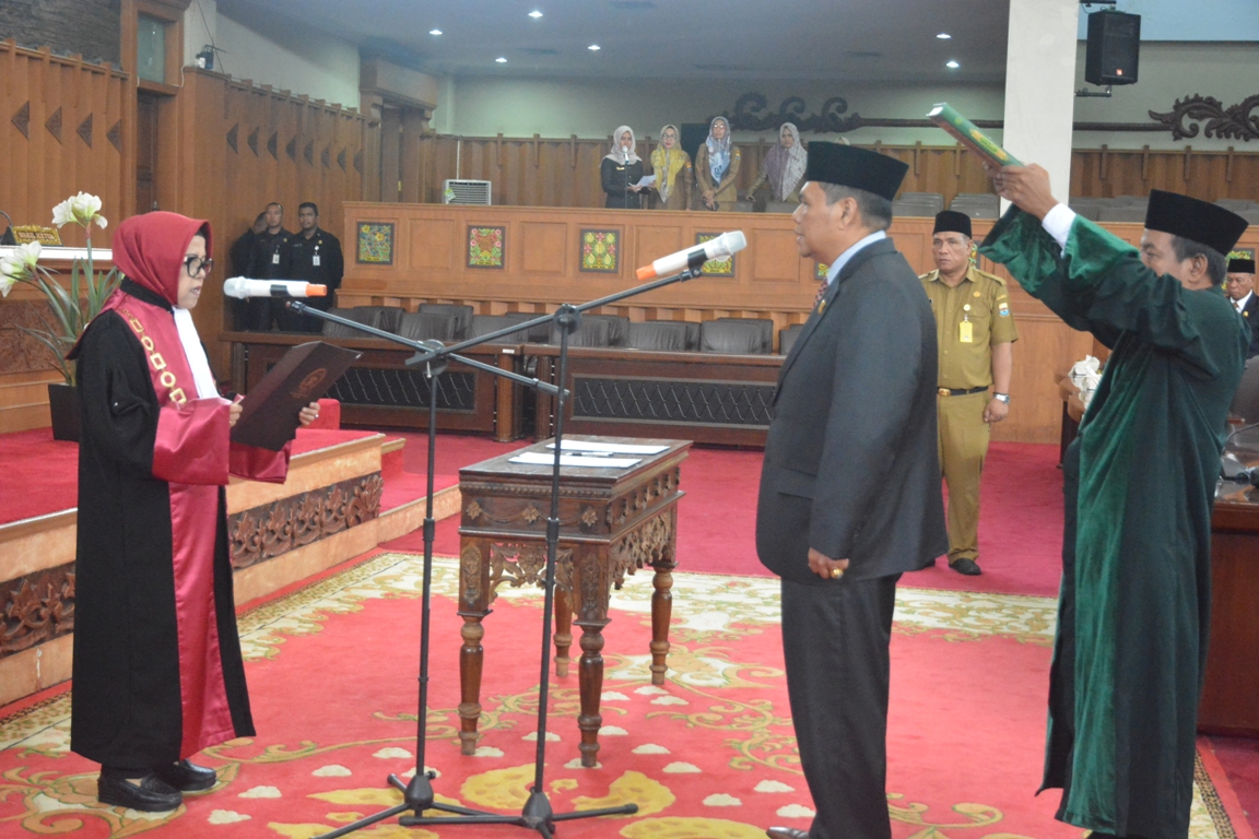 Zainul Arfan Resmi Dilantik Gantikan Chumaidi Zaidi, Begini Pesan Gubernur hingga Ketua DPRD Jambi
