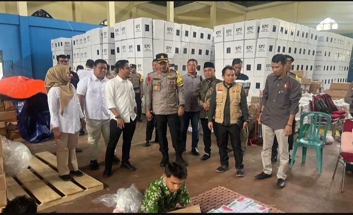 Distribusi Logistik Pemilu di Sarolangun Jambi Terhambat Karena Banjir dan Tanah Longsor
