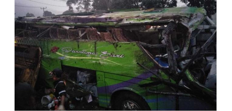 190120_bus-pariwisata-po-purnamasari-kecelakaan-maut-subang.jpg