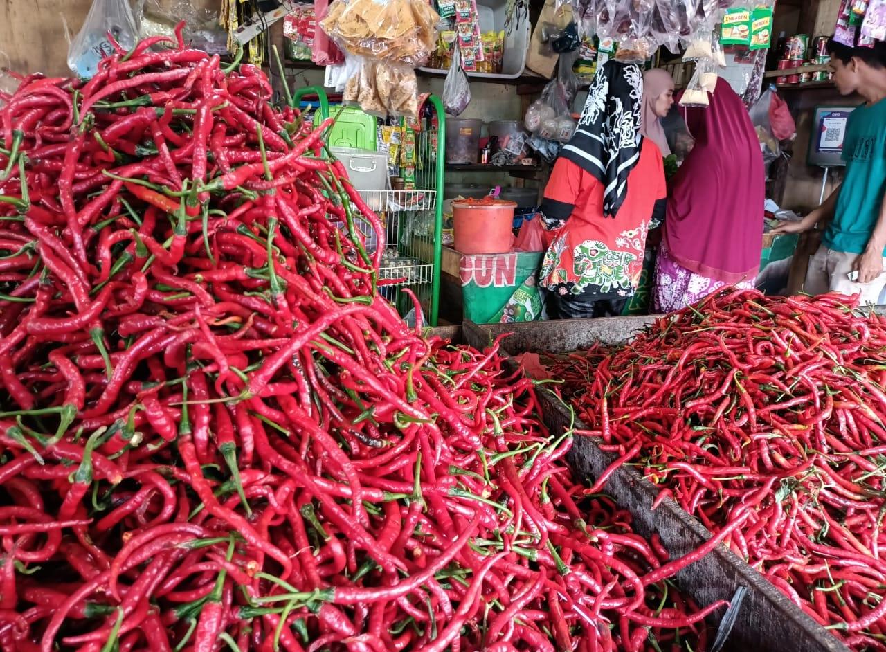 Lebih Murah, Pasar Kebon Kopi di Kota Jambi Ramai Pembeli