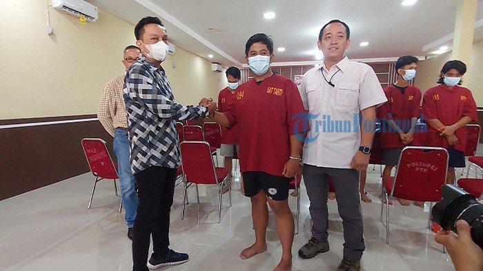 Usai Culik dan Aniaya Dosen, 7 Mahasiswa Pontianak Kini Hirup Udara Bebas Berkat Restorative Justice