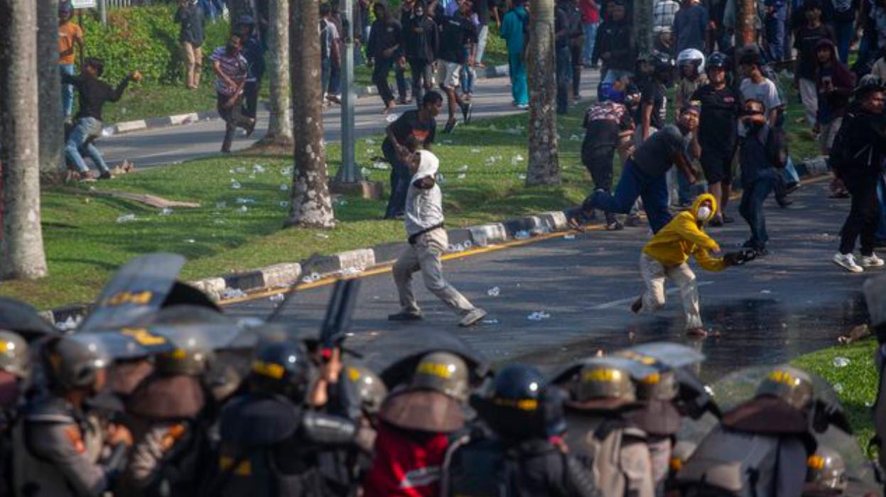 Demo di BP Batam Ricuh, 43 Orang Ditangkap Polisi dan 5 Diantaranya Positif Narkoba