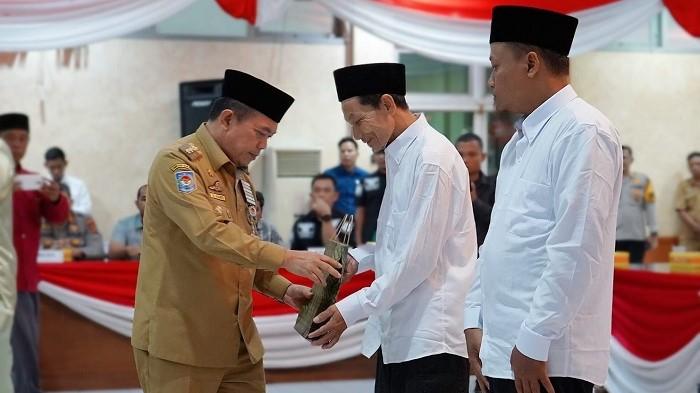 2024430-Gubernur-Al-Haris-di-JAS-dan-Eks-Napiter-ikrar-setia-NKRI.jpg