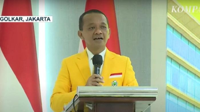 20250208-Ketua-Umum-Partai-Golkar-Bahlil-Lahadalia-bicara-LPG-3-kg.jpg
