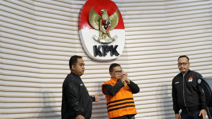 20250220-Sekjen-PDIP-Hasto-Kristiyanto-ditahan-KPK.jpg