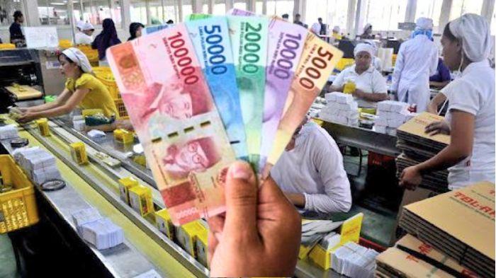 20250528-uang-rupiah-untuk-subsidi-pekerja.jpg
