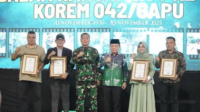 20251201-Gubernur-Jambi-hadiri-HUT-Korem-042-Gapu.jpg