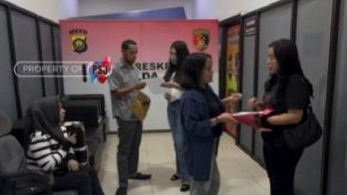 20260116-Korban-investasi-rokok-datangi-Polda-Jambi-dan-Polresta-Jambi.jpg