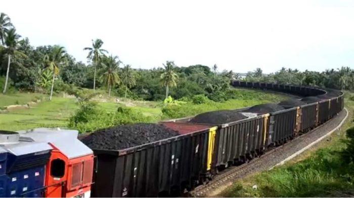 20260520-Kereta-Api-Angkutan-Batu-Bara.jpg