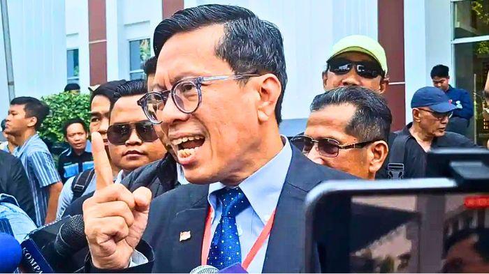 Relawan Sebut Sidang Dokter Tifa Momen yang Paling Ditunggu Jokowi: Tunjukkan Ijazah SD-SMA - Tribunjambi.com