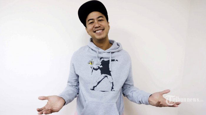 Alami Masa Sulit Berkarir, Pandji Pragiwaksono Sempat Tak Bisa Beli Susu Anak Karena Tak Ada Uang