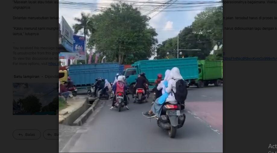 Demo Supir Batu Bara Ricuh, Massa Blokir Jalan, Ditlantas Polda Jambi Sebut Jalan Dialihkan