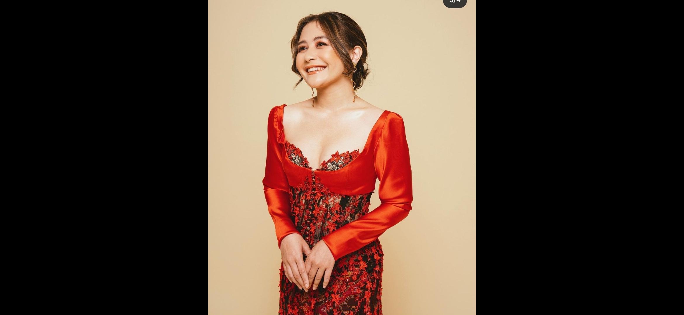 Rayakan Hari Kartini, Prilly Latuconsina Tampil Memukai Dengan Kebaya Merah : Kartini Milenial!