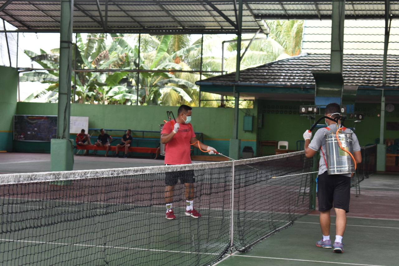 Korem/042 Gapu Semprot Disinfektan di Fasilitas Makorem yang Biasa di Pakai Masyarakat Umum