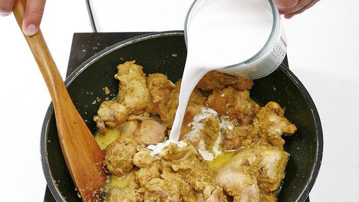 Resep Opor Ayam Khas Lebaran - Opor Ayam Kuning, Opor Ayam Suwir Kering, Opor Ayam Kering