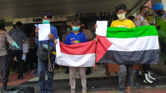 24 Pelajar Bawa Batu, Botol, & Bendera Palestina, Mau Ikut Demo di Jakarta, Baca Pancasila Tak Bisa