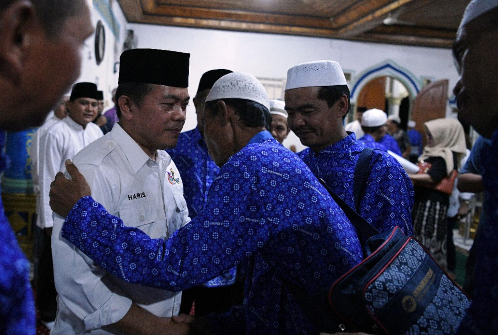 Tak ada Kejelasan Kapan Berangkat, Jemaah Dibawa Jalan-jalan oleh Pihak Travel