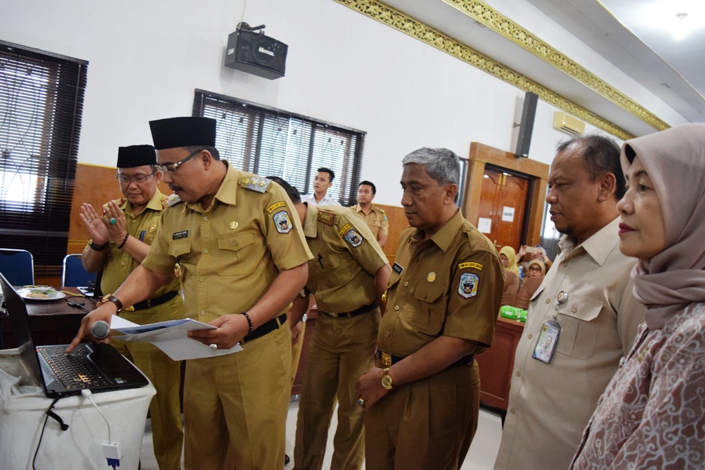 Menuju Smart City, Pemkab Sarolangun Launching Aplikasi Simpeg, Layanan Berbasis IT